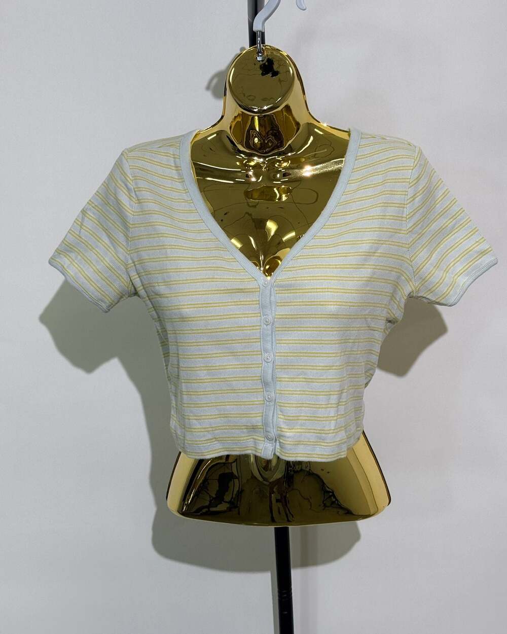 Women's Striped Button-Front Cropped Top